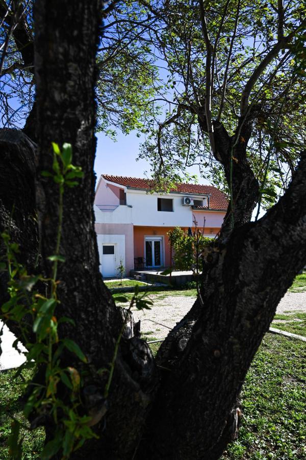 Holiday Home Donji Lepuri Lisicici Dış mekan fotoğraf