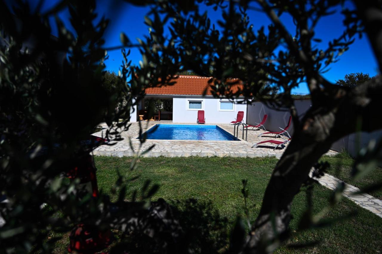 Holiday Home Donji Lepuri Lisicici Dış mekan fotoğraf